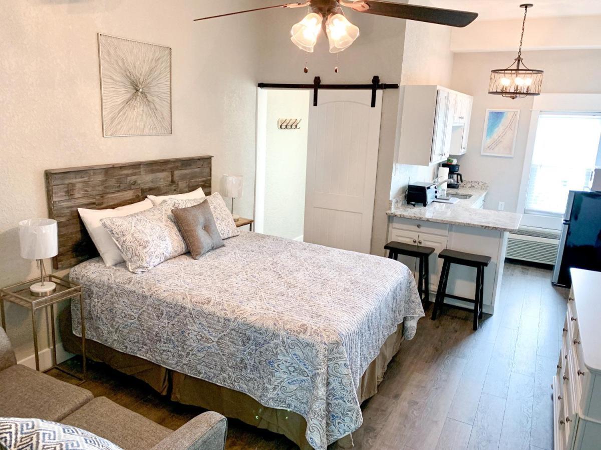 Budget Friendly Condo Within Walking Distance To The Beach! Gulf Shores Buitenkant foto