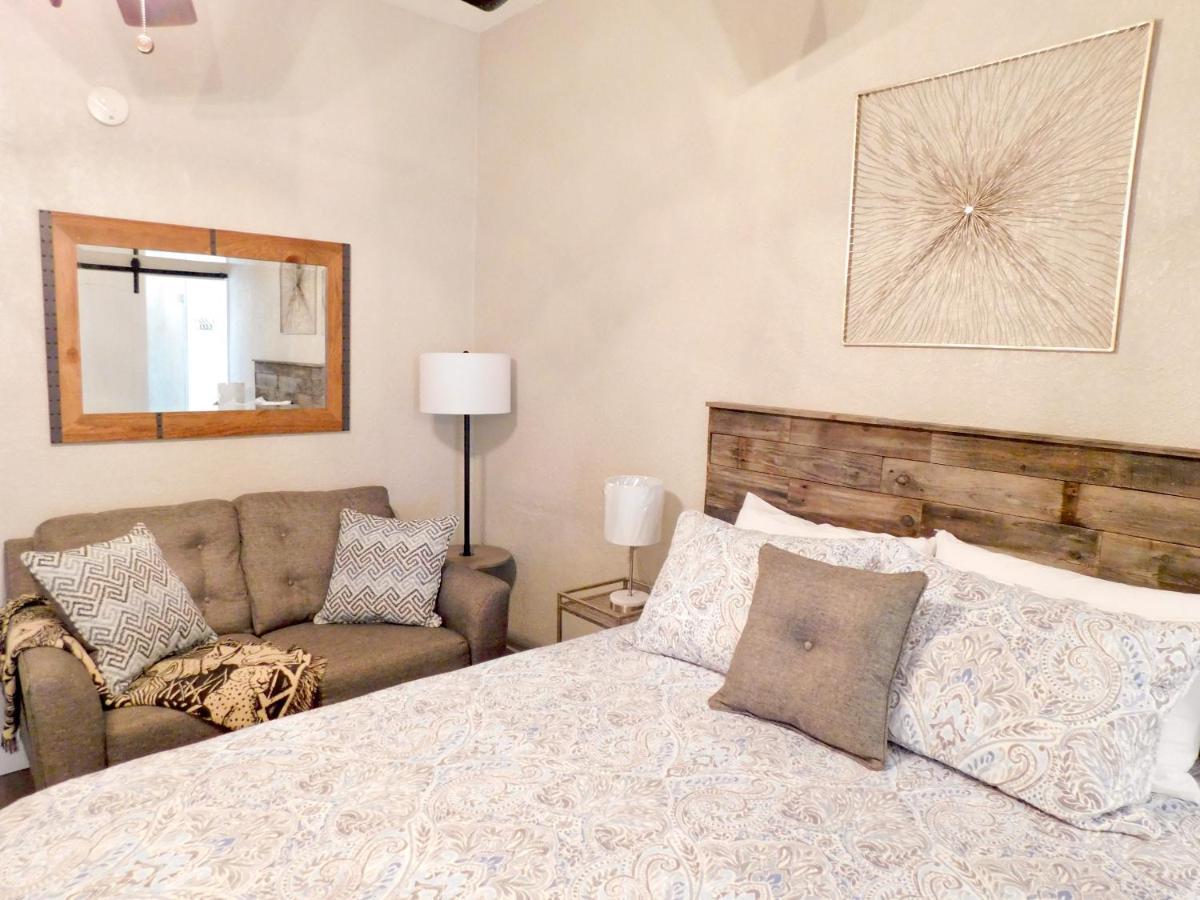 Budget Friendly Condo Within Walking Distance To The Beach! Gulf Shores Buitenkant foto