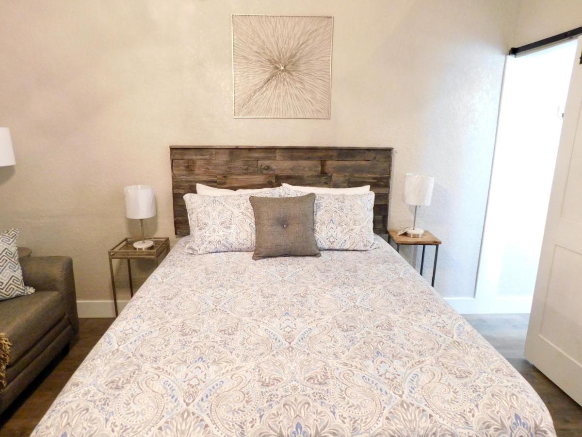 Budget Friendly Condo Within Walking Distance To The Beach! Gulf Shores Buitenkant foto
