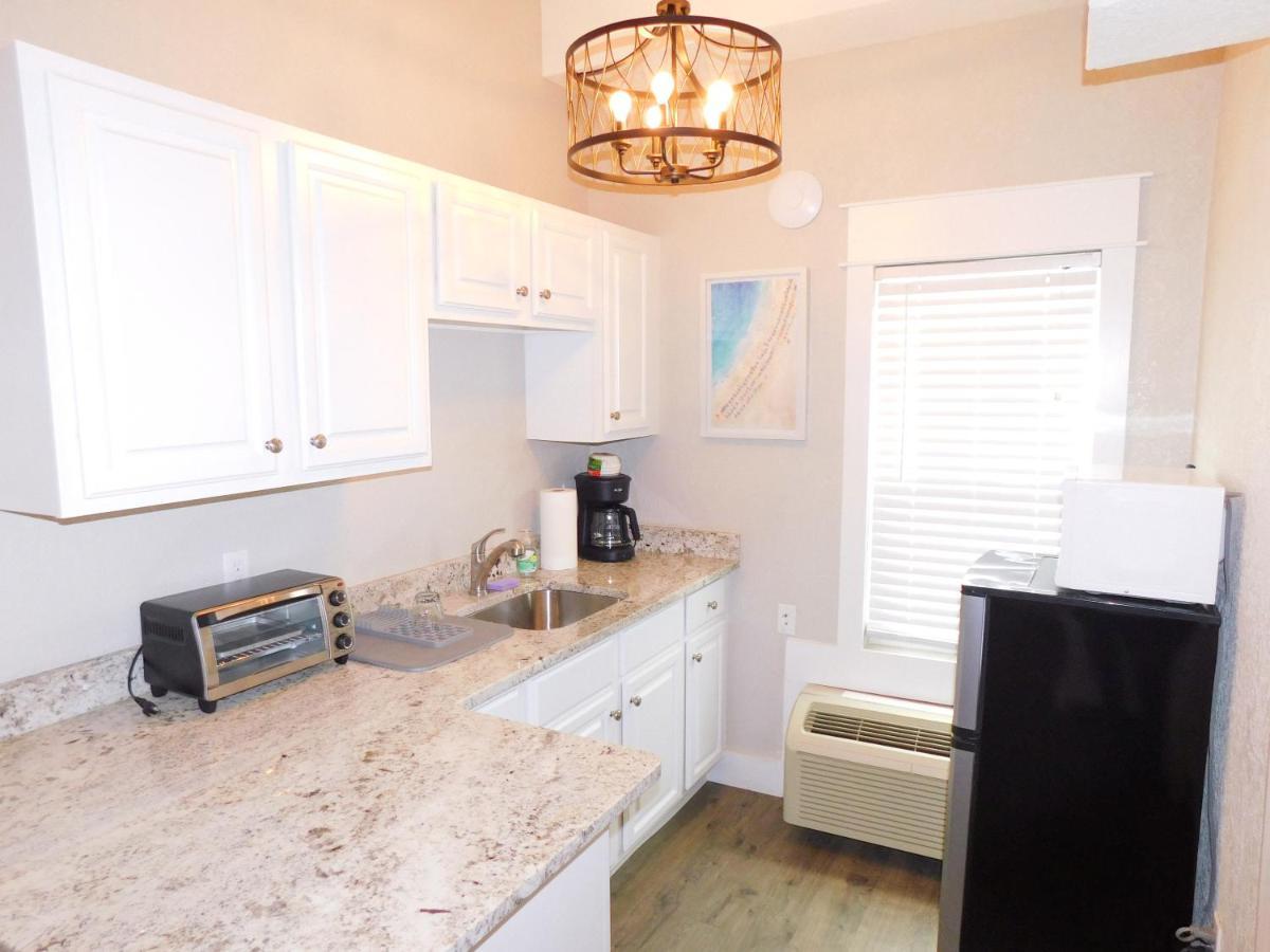 Budget Friendly Condo Within Walking Distance To The Beach! Gulf Shores Buitenkant foto