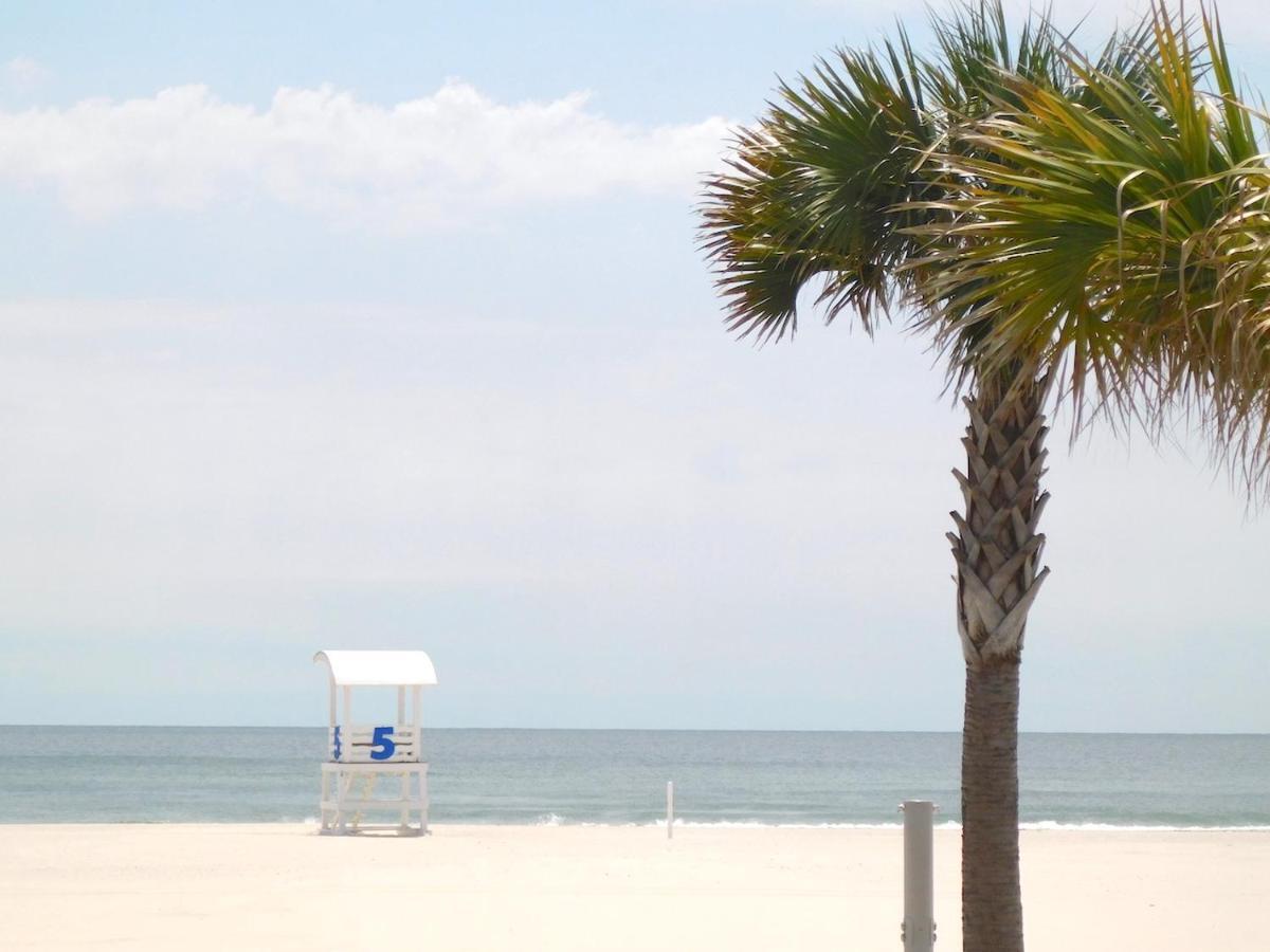 Budget Friendly Condo Within Walking Distance To The Beach! Gulf Shores Buitenkant foto